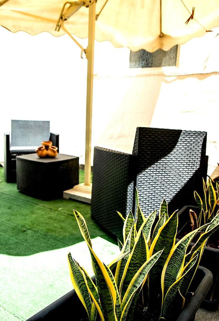 Appartamento Charming Central Townhouse In Sliema Steps From Promenade And Sliema Ferry Esterno foto